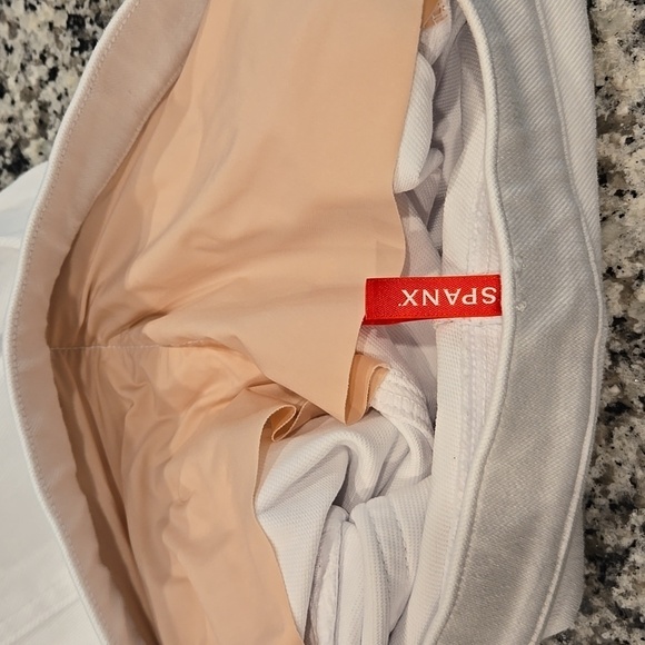 SPANX SKINNY LEG WHITE BELLY COMPRESSION JEANS. SIZE SMALL. - Picture 5 of 9